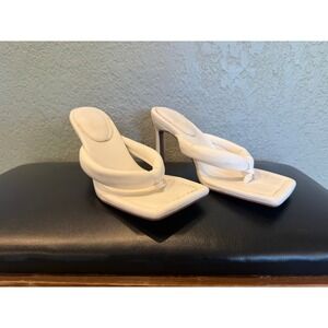 ASOS DESIGN Womens White Padded Thong Heeled Sandals Square Toe Stiletto Mules